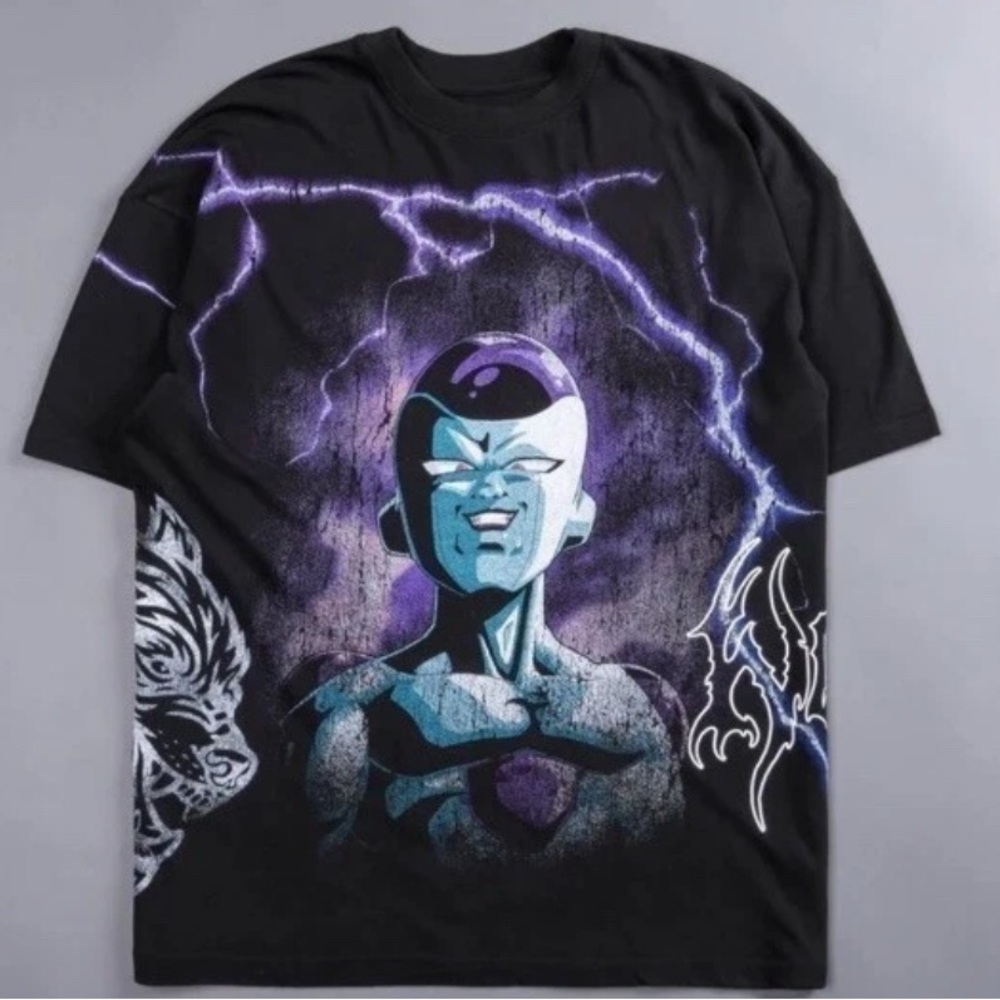 🛑 (SOLD) Darc Sport Black Tee with Purple and Blue Graphic